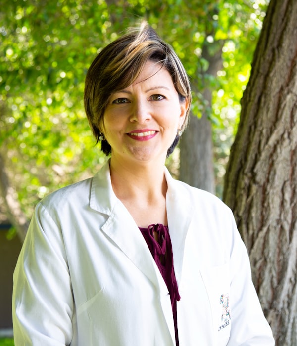 Dr. Laura Chen